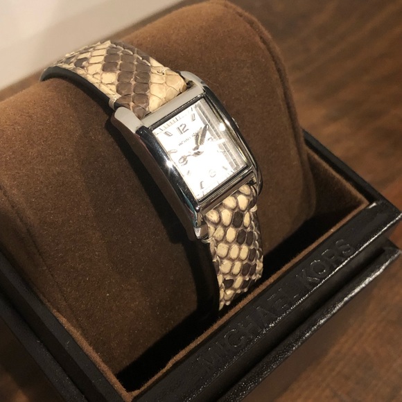 Michael Kors Genuine Python Watch - Picture 2 of 8